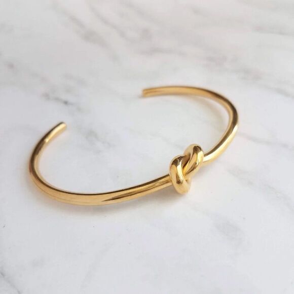 Gold Knot Bracelet  - Picture 10 of 14